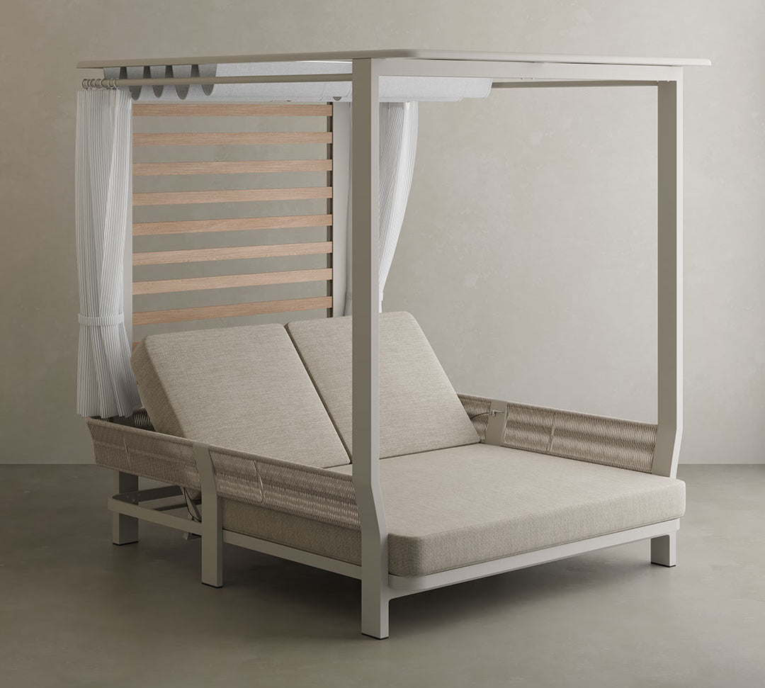 N7 teak and aluminium outdoor day bed
