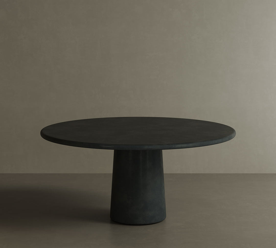 Santo Nero microskin indoor and outdoor dining table 160cm